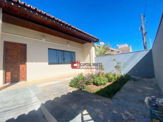 Casa com 3 dormitórios para alugar, 180 m² por R$ 3.130,00/mês - Centro - Jaguariúna/SP
