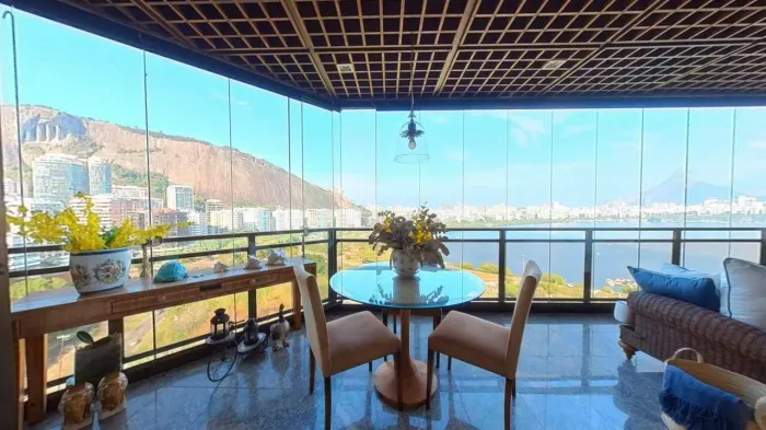 IMÓVEL FANTÁSTICO NA LAGOA RODRIGO DE FREITAS