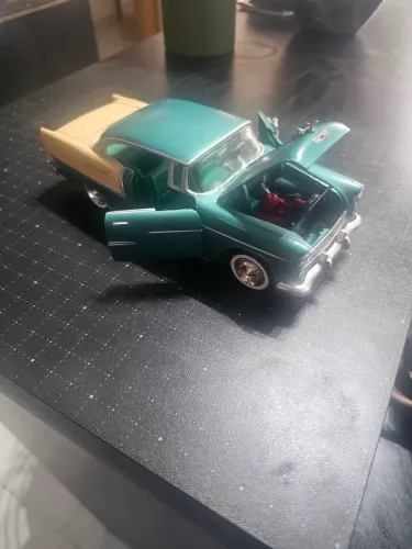Carrinho de metal