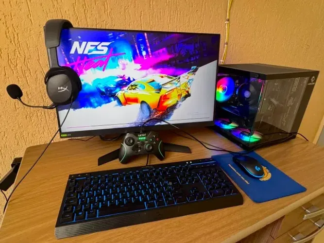 PC Gamer AMD 5 praticamente NOVO.