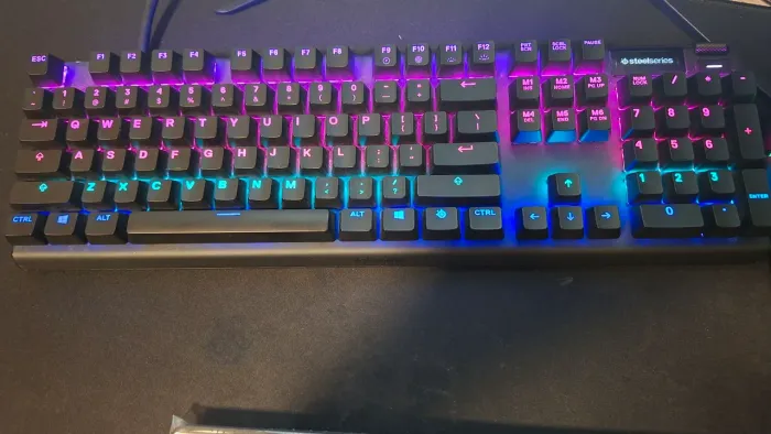 SteelSeries Apex Pro OmniPoint RGB OLED Perfeito + Apoio Lacrado no Plástico