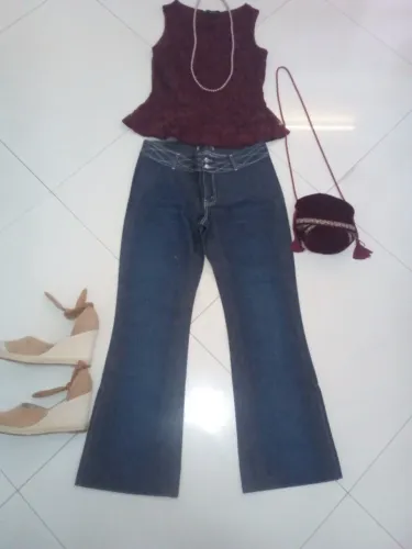 Calça Jeans Feminina Flare