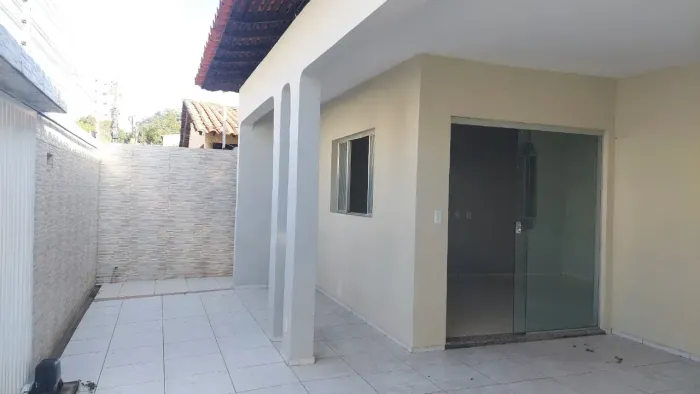 Cana no Mocambinho com 3 quartos sendo 2 suítes mais banheiro social financia