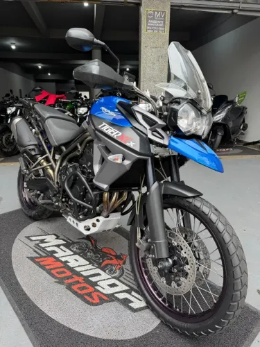 TRIUMPH TIGER 800 XC 2015 - MUITO CONSERVADA - AQUI NA MARINGÁ MOTOS