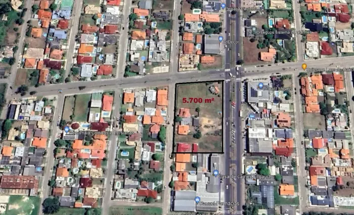 Lote/Terreno para venda com 5700 metros quadrados em Centro - Xangri-Lá - RS