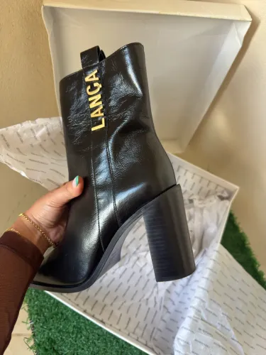 Bota Lança Perfume