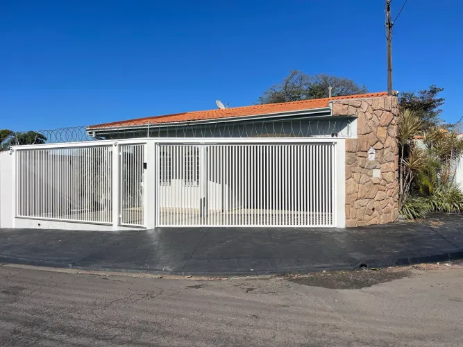 Casa Térrea de Esquina
