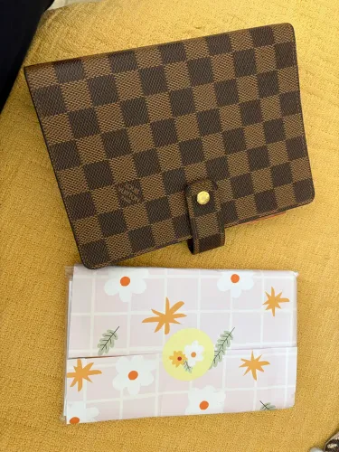 Agenda Média Louis Vuitton