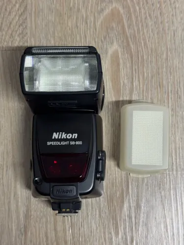 Flash Nikon Speedlight SB-800 Original + Estojo e Difusor