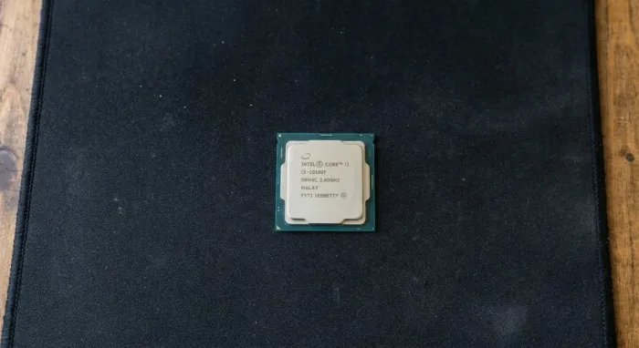 Intel Core i3-10100F