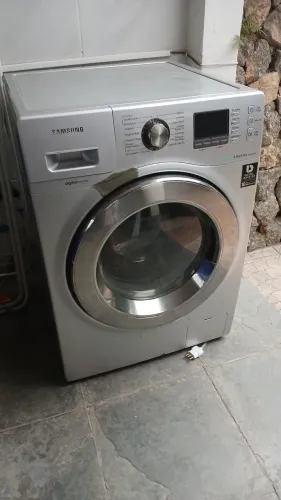 Máquina lava e seca com suporte cesto quebrado 