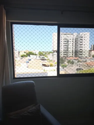 Excelente e ventilado quarto e sala na Jatiúca