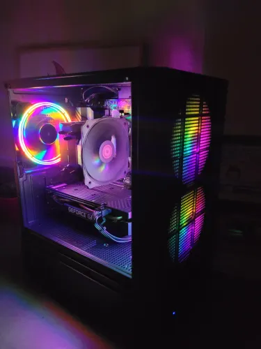 PC Gamer R5 3600 16GB GTX 1660 Super