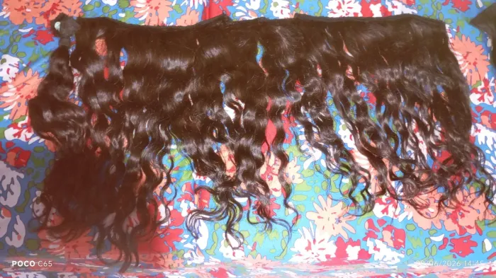 Cabelo humano indiano cacheado 45 cm 165 gramas no valor de 300