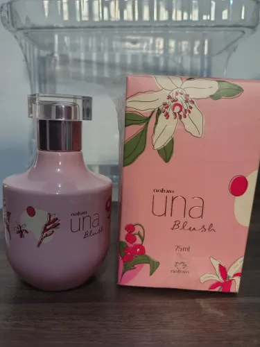DESAPEGO una blush 