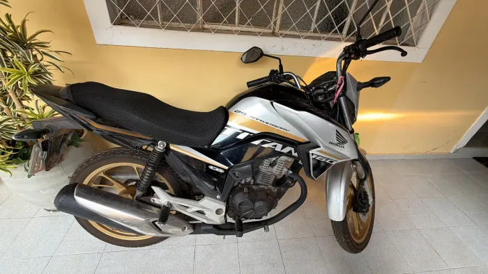 CG 160 Titan Edição de 25 Anos