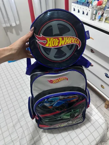 Mochila Hot Wheels original.