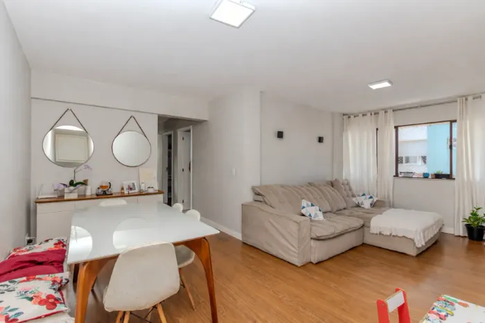 Apartamento à venda no Centro em Itajaí.