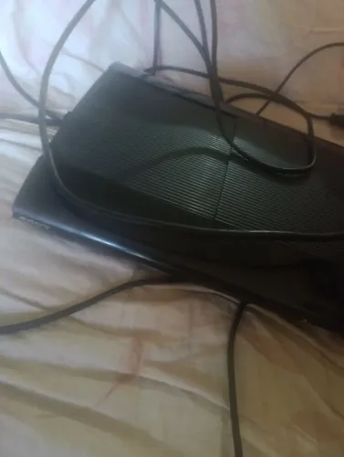 PlayStation 3 Super Slim Desbloqueado (Leia a descrição)