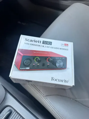 Placa de Áudio Scarllet Solo Focusrite 3 geração