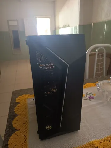Gabinete TGT carbon