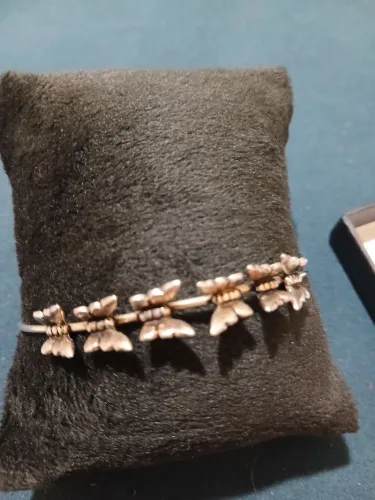 Vendo Pulseira Braselete de prata Borboletas