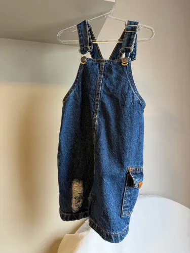 Jardineira Jeans