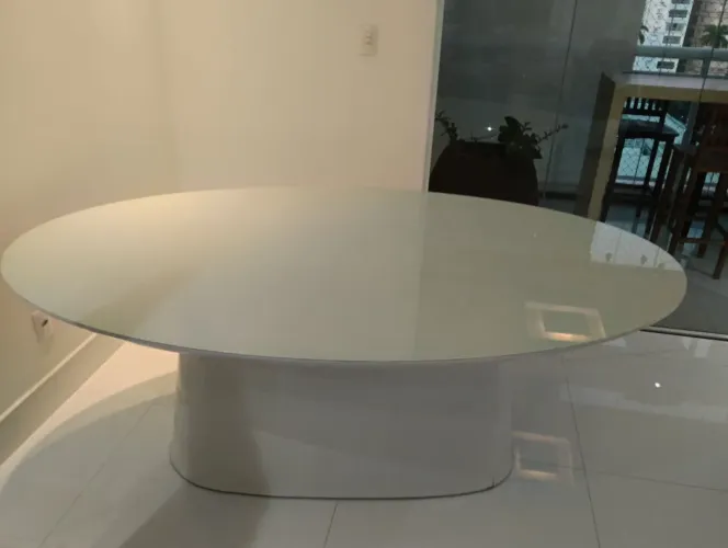 Mesa Laca com vidro temperado