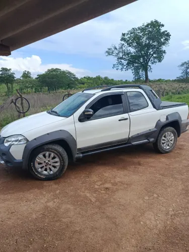 Fiat Strada Adventure1.8/ 1.8 Locker Flex CD 2013