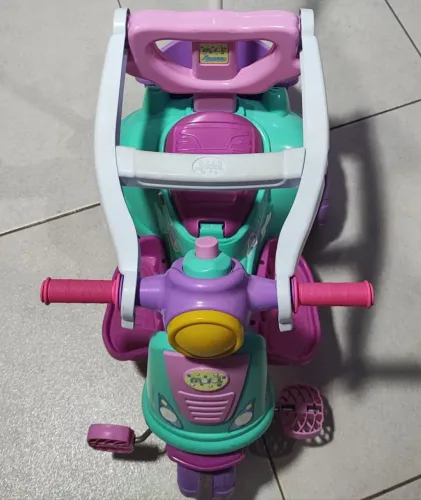 Triciclo infantil