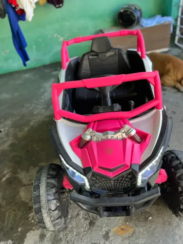 Carrinho elétrico infantil