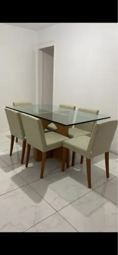 Mesa de jantar com 6 cadeiras