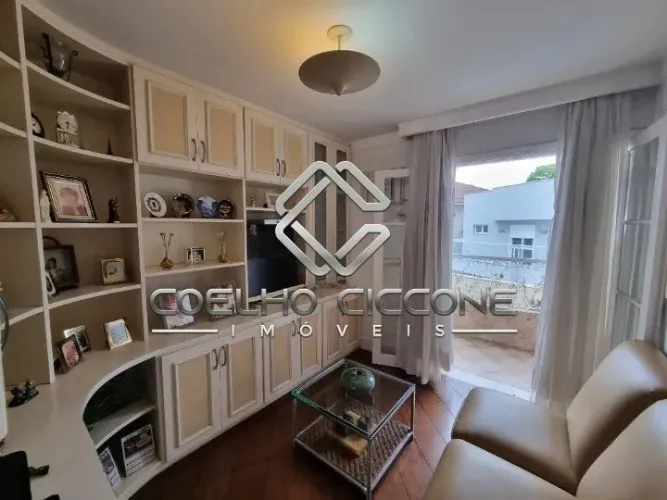 Sobrado com 4 dormitórios, 1 suíte, 4 banheiros ao total à Venda, 233m² por R$2.350.000,00