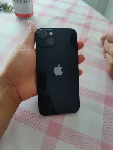Vendo iPhone 13 tela trincada mais funcionando tudo perfeitamente