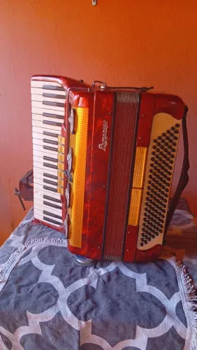Acordeon rampazzo 120 baixos