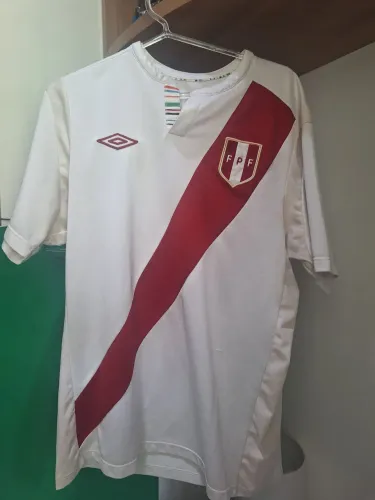 Camisa Original Seleção Peruana Umbro - Branca e Vermelha