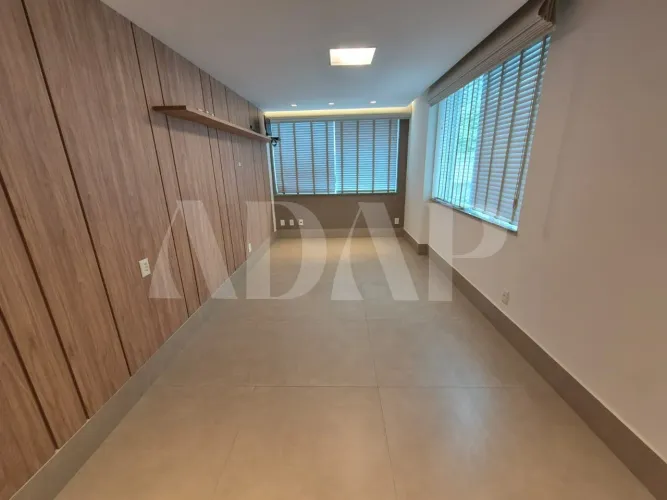 Sala comercial à venda ou locação em São Conrado,1 vaga na garagem 33 m².