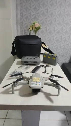 Drone DJI Mini 2 Combo fly more, semi novo
