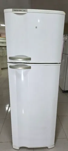 Geladeira Electrolux FrostFree 346L