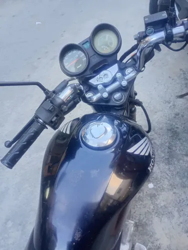 Vendo cg Titan 150 completa