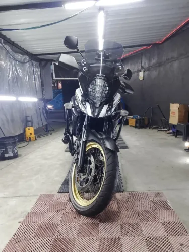 Vendo Moto Suzuki V-Strom 650 XT Modelo 2023/2024