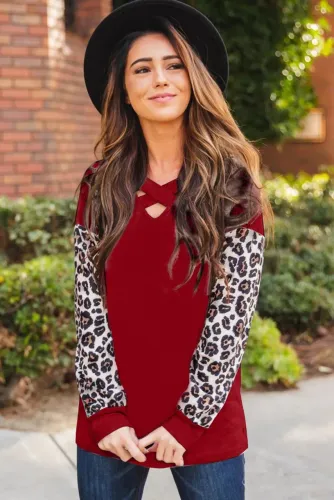Blusa manga longa vermelha/animal print  nova