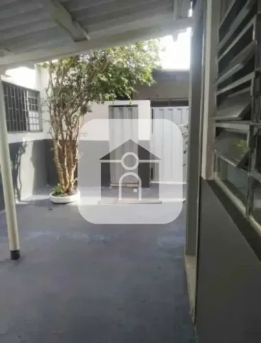 Casa colônia com 40m² para locação no bairro Santa Mônica