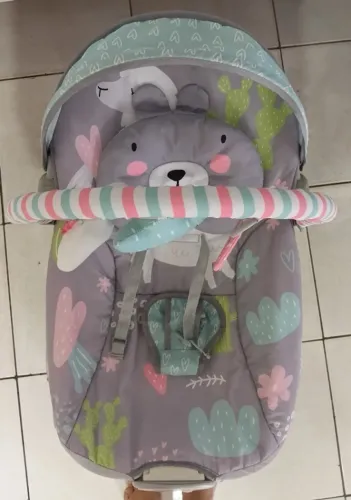 Cadeirinha bebê menina