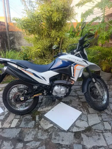 Moto a venda