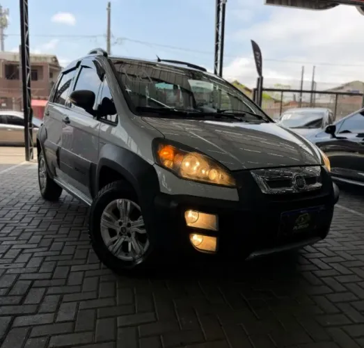 Fiat Idea Adv./ Adv.lock.dualogic 1.8 Flex 5P 2012
