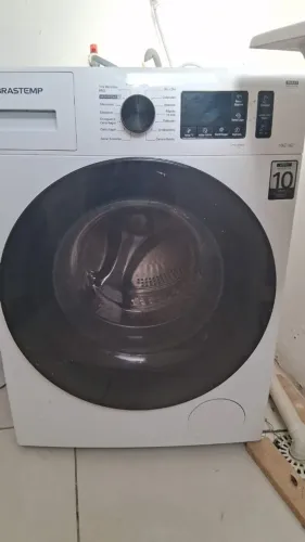 Lava e seca seminova