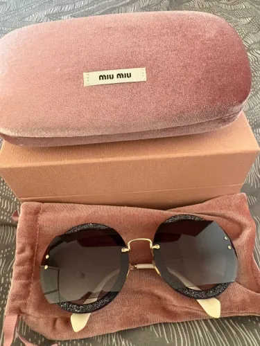 Vendo óculos original da miumiu