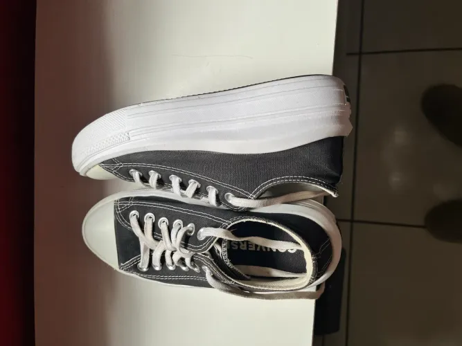 Tênis converse 