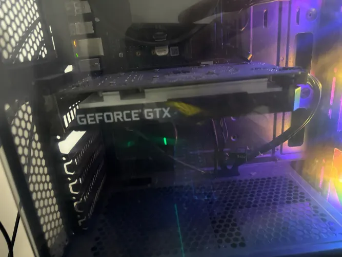 GTX 1650 4 gb